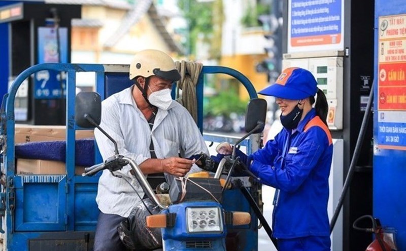 Thông báo về việc điều chỉnh thời gian điều hành giá xăng dầu